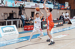 Basketball, Basketball Superliga 2023/24 , SF 4, Oberwart Gunners, Traiskirchen Lions, Jonathan Knessl (12), Fabricio Vay (11)