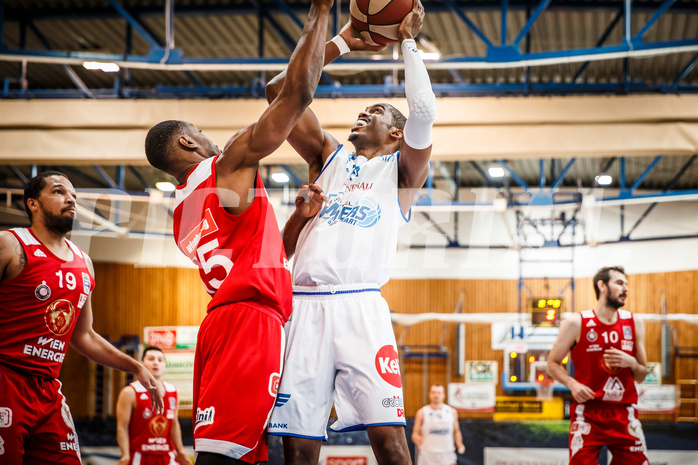Basketball, bet-at-home Basketball Superliga 2020/21, Grunddurchgang, 16. Runde, Oberwart Gunners, BC Vienna, Nigel Pruitt (11)