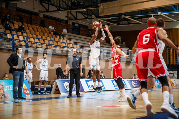 Basketball, bet-at-home Basketball Superliga 2020/21, Grunddurchgang, 18. Runde, Oberwart Gunners, Traiskirchen Lions, Nigel Pruitt (11)