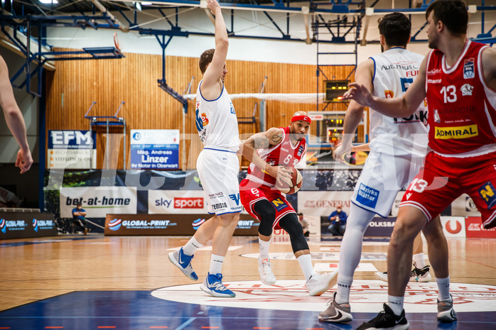 Basketball, bet-at-home Basketball Superliga 2020/21, Grunddurchgang, 18. Runde, Oberwart Gunners, Traiskirchen Lions, Shawn L. Ray (6)