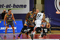 Basketball Superliga 2020/21, Grunddurchgang 18. Runde Flyers Wels vs. Klosterneuburg Dukes, Jarvis Ray (22), Amineye Lakoju (4)