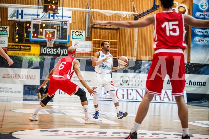 Basketball, bet-at-home Basketball Superliga 2020/21, Grunddurchgang, 18. Runde, Oberwart Gunners, Traiskirchen Lions, Ignas Fiodorovas (5)