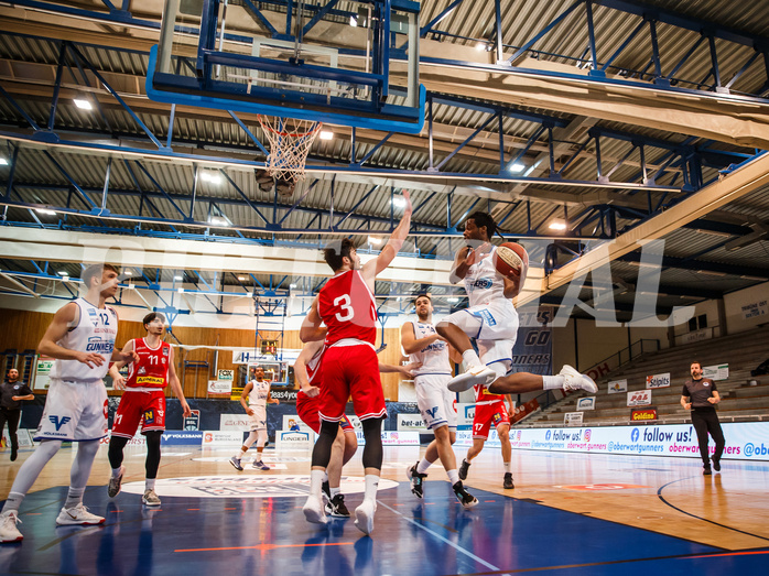 Basketball, bet-at-home Basketball Superliga 2020/21, Grunddurchgang, 18. Runde, Oberwart Gunners, Traiskirchen Lions, Quincy Diggs (13)