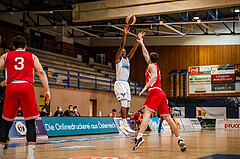 Basketball, bet-at-home Basketball Superliga 2020/21, Grunddurchgang, 18. Runde, Oberwart Gunners, Traiskirchen Lions, Quincy Diggs (13)
