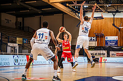 Basketball, bet-at-home Basketball Superliga 2020/21, Grunddurchgang, 18. Runde, Oberwart Gunners, Traiskirchen Lions, Georg Gentner (14)