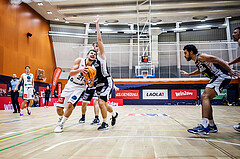 Basketball, Win2Day Superliga 2023/24, Grunddurchgang 9.Runde, Vienna Timberwolves, Gmunden Swans, Moritz Lanegger (21)