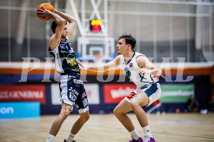 Basketball, Win2Day Superliga 2023/24, Grunddurchgang 9.Runde, Vienna Timberwolves, Gmunden Swans, Lukas Schartmüller (11), Ivor Kuresevic (44)