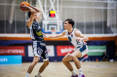 Basketball, Win2Day Superliga 2023/24, Grunddurchgang 9.Runde, Vienna Timberwolves, Gmunden Swans, Lukas Schartmüller (11), Ivor Kuresevic (44)