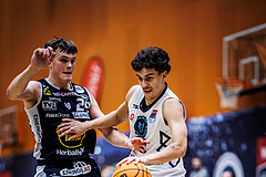 Basketball, Win2Day Superliga 2023/24, Grunddurchgang 9.Runde, Vienna Timberwolves, Gmunden Swans, Orri Gunnarsson (29), Daniele Kuchar (22)