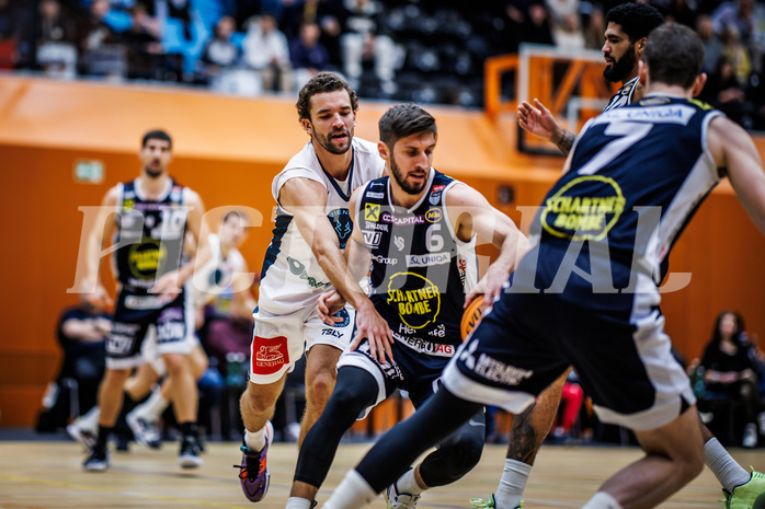 Basketball, Win2Day Superliga 2023/24, Grunddurchgang 9.Runde, Vienna Timberwolves, Gmunden Swans, Oscar Schmit (36), Daniel Friedrich (6)