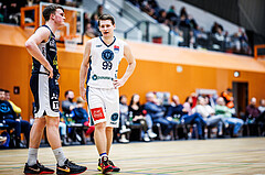 Basketball, Win2Day Superliga 2023/24, Grunddurchgang 9.Runde, Vienna Timberwolves, Gmunden Swans, Orri Gunnarsson (29), Jonas John (99)