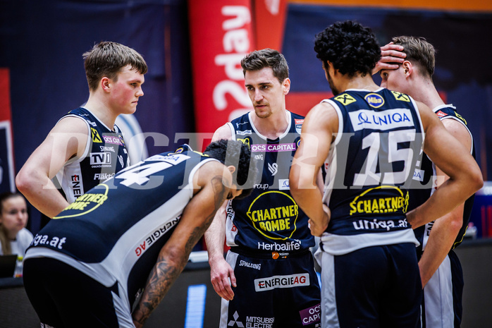 Basketball, Win2Day Superliga 2023/24, Grunddurchgang 9.Runde, Vienna Timberwolves, Gmunden Swans, Benedikt Güttl (7)