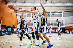 Basketball, Win2Day Superliga 2023/24, Grunddurchgang 9.Runde, Vienna Timberwolves, Gmunden Swans, Ziga Fifolt (13)