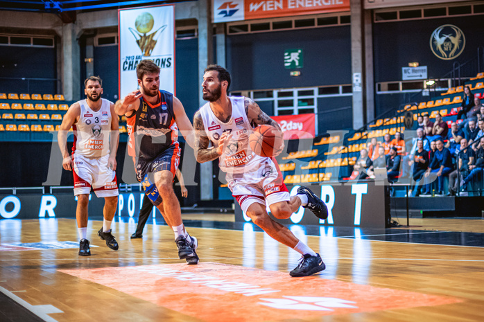 Basketball, Win2Day Superliga 2022/23, 2. Platzierungsrunde, BC Vienna, Klosterneuburg Dukes, Ivan Siriscevic (17)