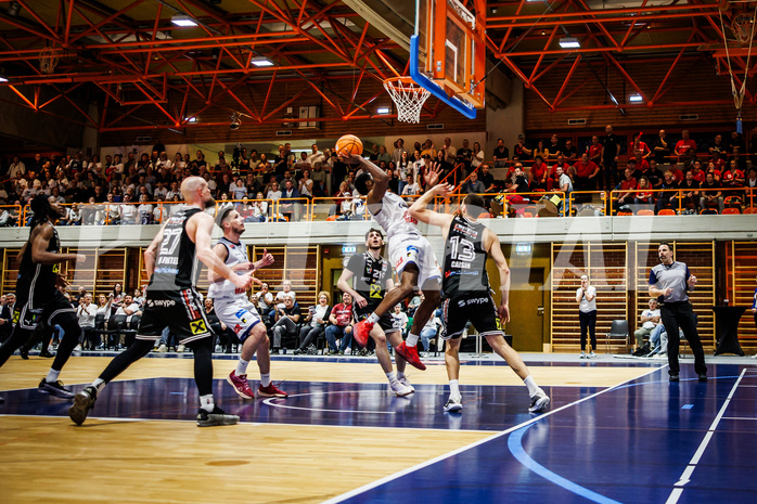 Basketball, Win2Day Superliga 2024/25, Playoffs Viertelfinale Spiel 4, BBC Nord Dragonz, Flyers Wels, Austen Awosika (10)