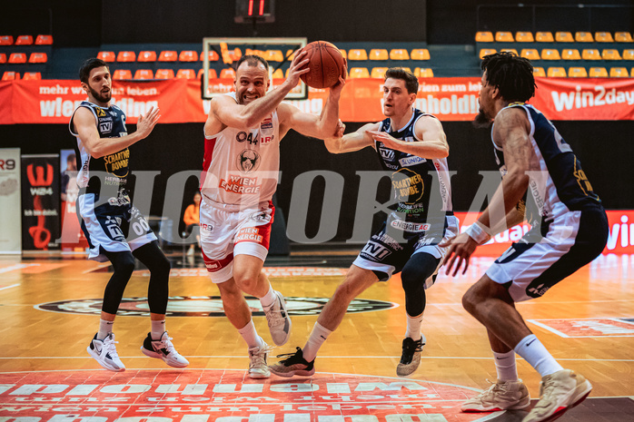 Basketball, Win2Day Superliga 2022/23, 4. Platzierungsrunde, BC Vienna, Gmunden Swans, Enis Murati (44)