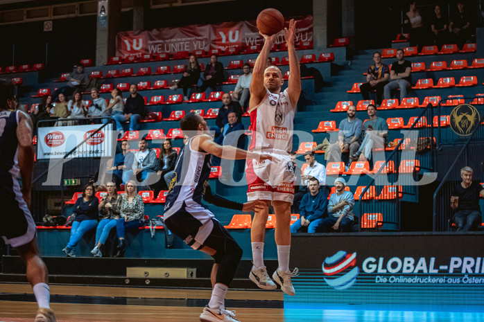 Basketball, Win2Day Superliga 2022/23, 4. Platzierungsrunde, BC Vienna, Gmunden Swans, Enis Murati (44)