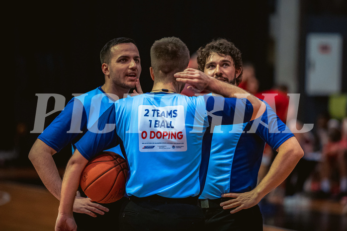 Basketball, Win2Day Superliga 2022/23, 4. Platzierungsrunde, BC Vienna, Gmunden Swans, SR F. Ivankovic, SR C. Salomon