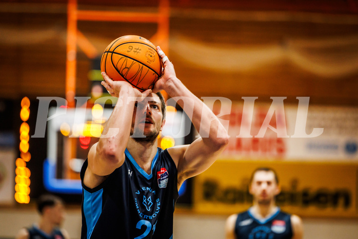 Basketball, win2day Basketball Superliga 2023/224, Grunddurchgang Runde 18, BBC Nord Dragonz, Oberwart Gunners, Moritz Lanegger (21)