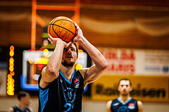 Basketball, win2day Basketball Superliga 2023/224, Grunddurchgang Runde 18, BBC Nord Dragonz, Oberwart Gunners, Moritz Lanegger (21)