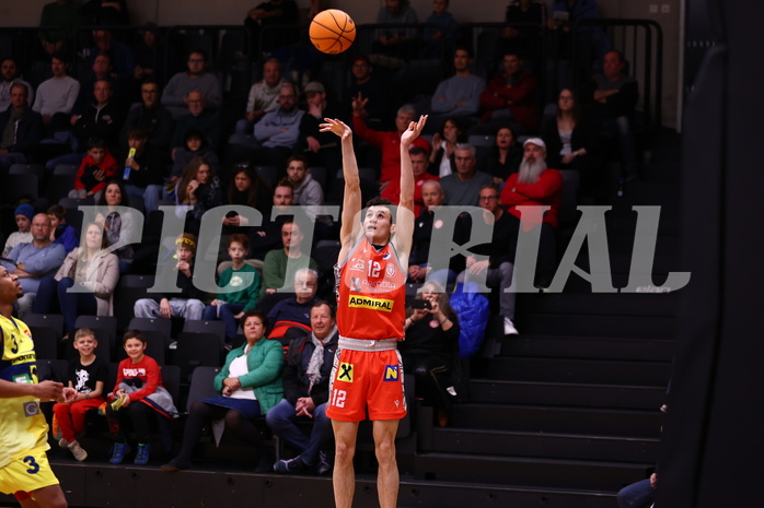 13.01.2024, Graz, Raiffeisen Sportpark Graz, Basketball Superliga 2023/24, Grunddurchgang, Runde 18, UBSC Raiffeisen Graz - Arkadia Traiskirchen Lions