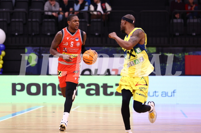 13.01.2024, Graz, Raiffeisen Sportpark Graz, Basketball Superliga 2023/24, Grunddurchgang, Runde 18, UBSC Raiffeisen Graz - Arkadia Traiskirchen Lions