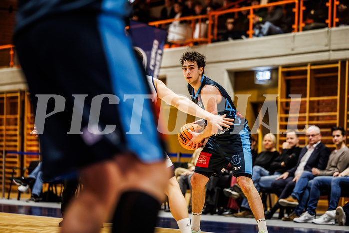 Basketball, win2day Basketball Superliga 2023/224, Grunddurchgang Runde 18, BBC Nord Dragonz, Oberwart Gunners, Paul Rotter (6)