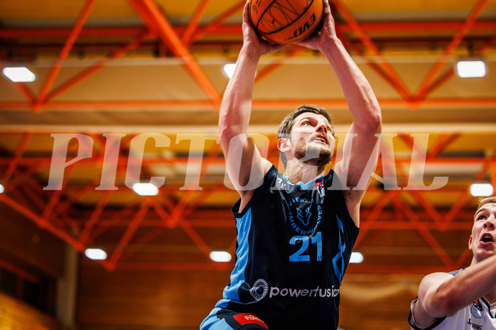 Basketball, win2day Basketball Superliga 2023/224, Grunddurchgang Runde 18, BBC Nord Dragonz, Oberwart Gunners, Moritz Lanegger (21)