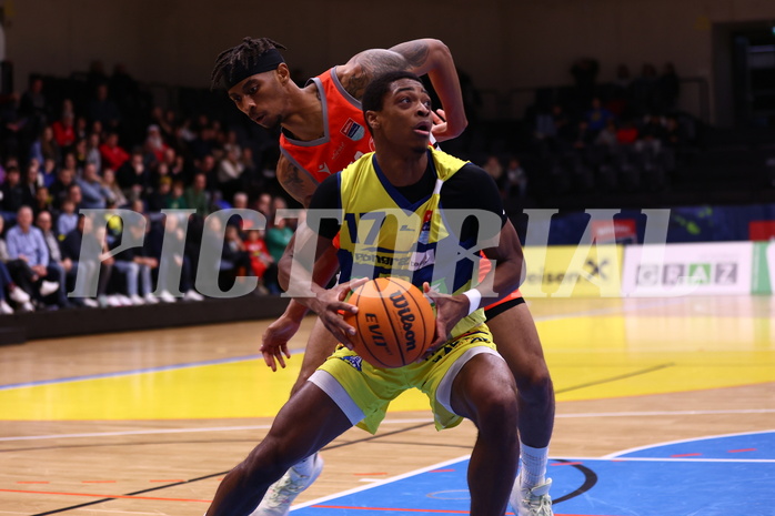 13.01.2024, Graz, Raiffeisen Sportpark Graz, Basketball Superliga 2023/24, Grunddurchgang, Runde 18, UBSC Raiffeisen Graz - Arkadia Traiskirchen Lions