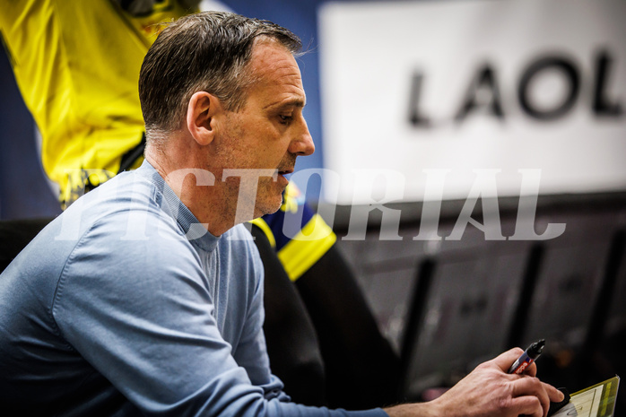 Basketball, win2day Basketball Superliga 2022/23, 8. Qualifikationsrunde, Traiskirchen Lions, UBSC Graz, Ervin Dragsic (Head Coach)