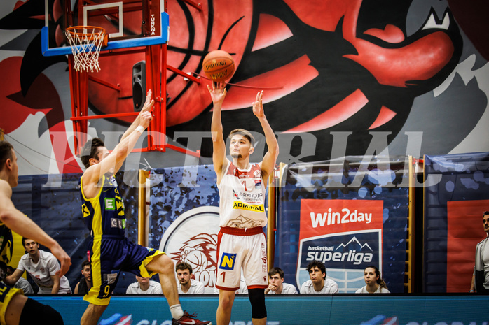 Basketball, win2day Basketball Superliga 2022/23, 8. Qualifikationsrunde, Traiskirchen Lions, UBSC Graz, David Makivic (1)