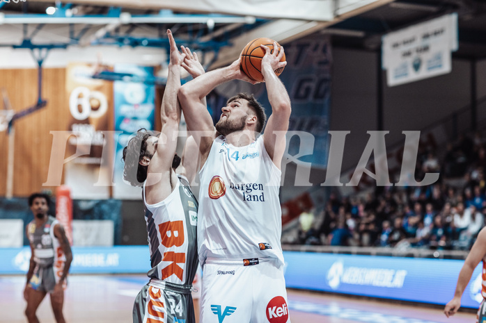 Basketball, Basketball Superliga 2023/24, Grunddurchgang 20.Runde, Oberwart Gunners, Klosterneuburg Dukes, Will Carius (24), Daniel Koeppel (14)