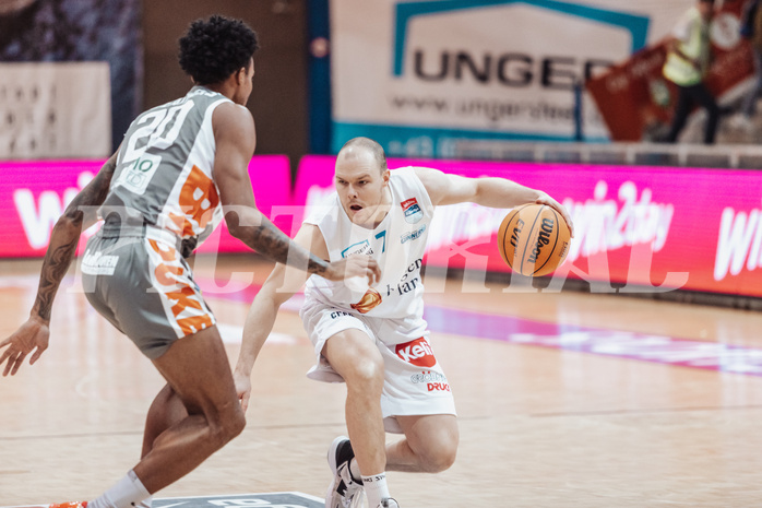 Basketball, Basketball Superliga 2023/24, Grunddurchgang 20.Runde, Oberwart Gunners, Klosterneuburg Dukes, Sebastian Kaeferle (7), Michael Weathers (20)