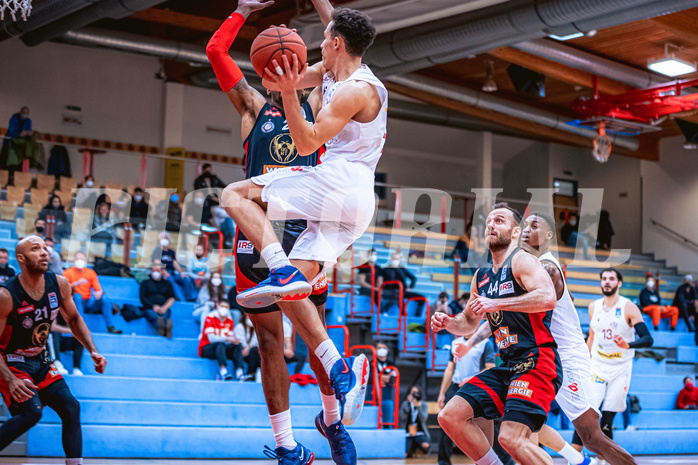 Basketball Basketball Superliga 2021/22, Grunddurchgang 15.Runde Traiskirchen Lions vs. BC GGMT Vienna
