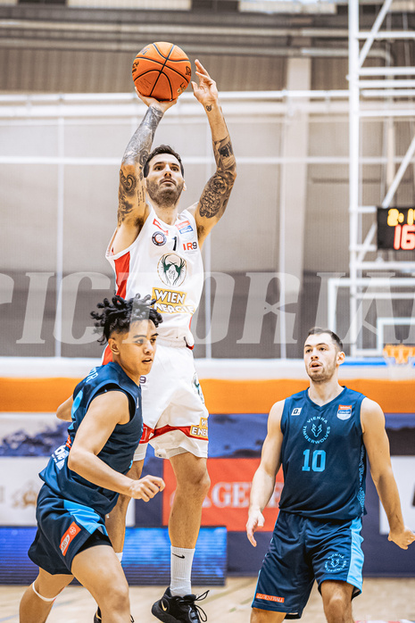 Basketball, Win2Day Superliga 2022/23, Grunddurchgang 6.Runde, Vienna D.C. Timberwolves, BC GGMT Vienna, Ivan Siriscevic (17)