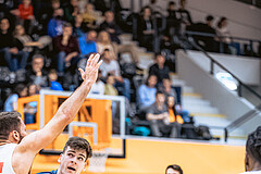 Basketball, Win2Day Superliga 2022/23, Grunddurchgang 6.Runde, Vienna D.C. Timberwolves, BC GGMT Vienna, Chris Vogt (33)