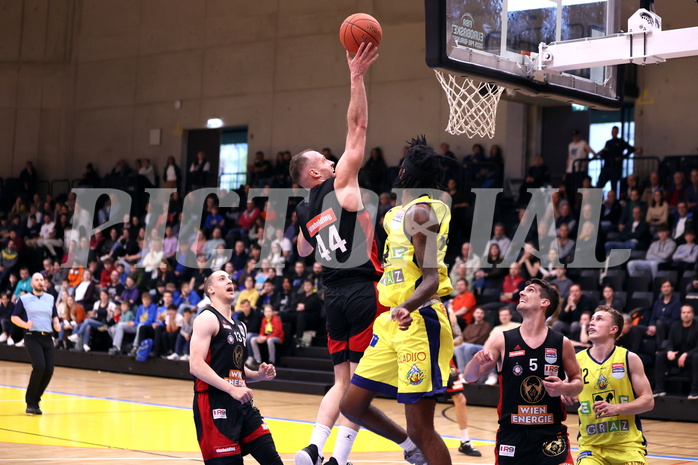25.04.2023, Graz, Raiffeisen Sportpark Graz, Basketball Superliga 2022/23, Playoff, Viertelfinale Spiel 2, UBSC Raiffeisen Graz vs. BC GGMT Vienna