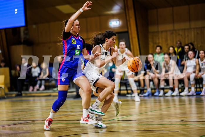 Basketball, Win2Day Basketball Damen Superliga 2024/25, Grunddurchgang 9.Runde, Basket Flames, UBSC-DBBC Graz, Ajla Meskic (10), Agatija Vukicevic (18)