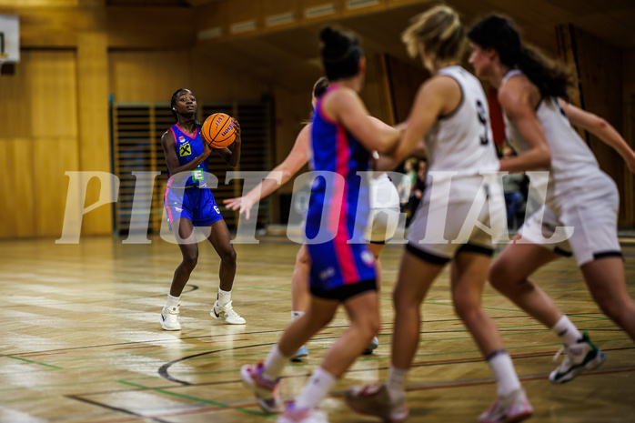 Basketball, Win2Day Basketball Damen Superliga 2024/25, Grunddurchgang 9.Runde, Basket Flames, UBSC-DBBC Graz, Dierry Sow (6)
