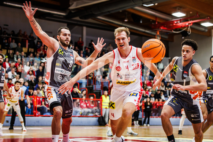 Basketball, win2day Basketball Superliga 2024/25, Grunddurchgang 12.Runde, Traiskirchen Lions, Klosterneuburg Dukes, Ryan Moffat (4)