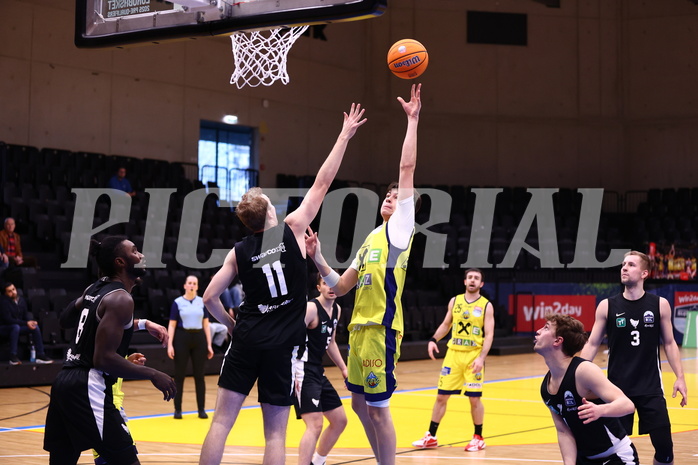 15.12.2024, Graz, Raiffeisen Sportpark Graz, Basketball Zweite Liga 2024/25, Grunddurchgang, Runde 12,  Future Team Steiermark vs. SWARCO Raiders Tirol 