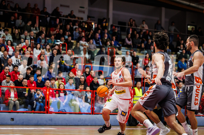 Basketball, win2day Basketball Superliga 2024/25, Grunddurchgang 12.Runde, Traiskirchen Lions, Klosterneuburg Dukes, Moritz Lanegger-Rest (8)