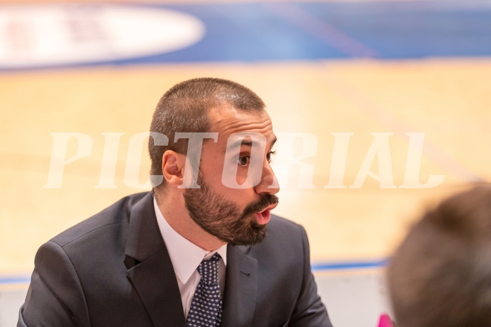 Basketball, ABL 2017/18, Grunddurchgang 2.Runde, Oberwart Gunners, UBSC Graz, Lluis Pino Vera (Coach)