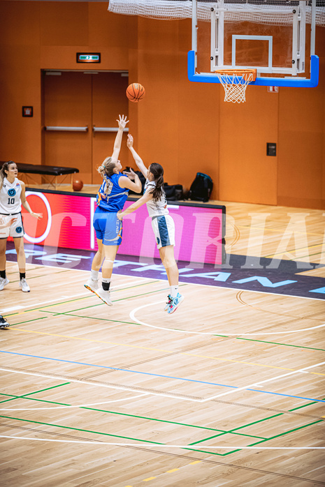 Basketball, Win2Day Basketball Damen Superliga 2022/23, Grunddurchgang 3.Runde, Vienna Timberwolves, DBB LZ OÖ, Sonja Andjelkovic (10), Lilian Schwarzenecker (12)
