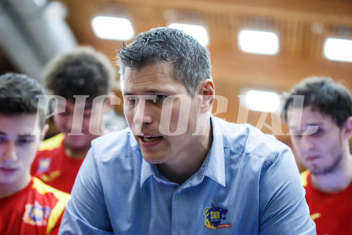 Basketball, Admiral Basketball Superliga 2019/20, Grunddurchgang 9.Runde, Traiskirchen Lions, SKN St. Pölten, Andreas Worenz (Head Coach)