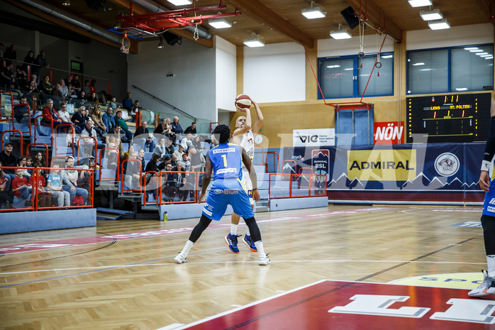 Basketball, Admiral Basketball Superliga 2019/20, Grunddurchgang 9.Runde, Traiskirchen Lions, SKN St. Pölten, Oscar Schmit (17)