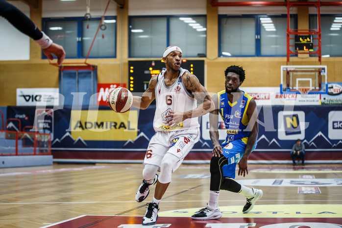 Basketball, Admiral Basketball Superliga 2019/20, Grunddurchgang 9.Runde, Traiskirchen Lions, SKN St. Pölten, Shawn L. Ray (6)