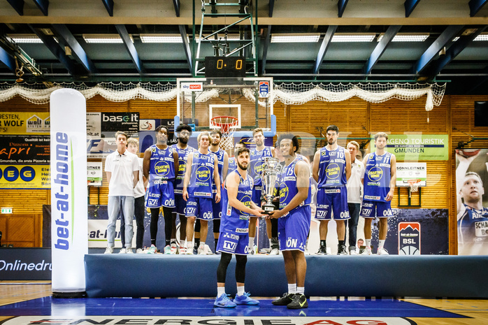 Basketball, bet-at-home Basketball Superliga 2021/22, bet-at-home Supercup , Gmunden Swans, Oberwart Gunners, 