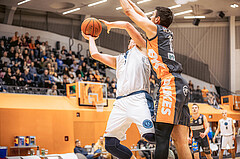 Basketball, Win2Day Superliga 2022/23, Grunddurchgang 13.Runde, Vienna Timberwolves, BK IMMOunited Dukes, Philipp D’Angelo (9), Benjamin Blazevic (11)