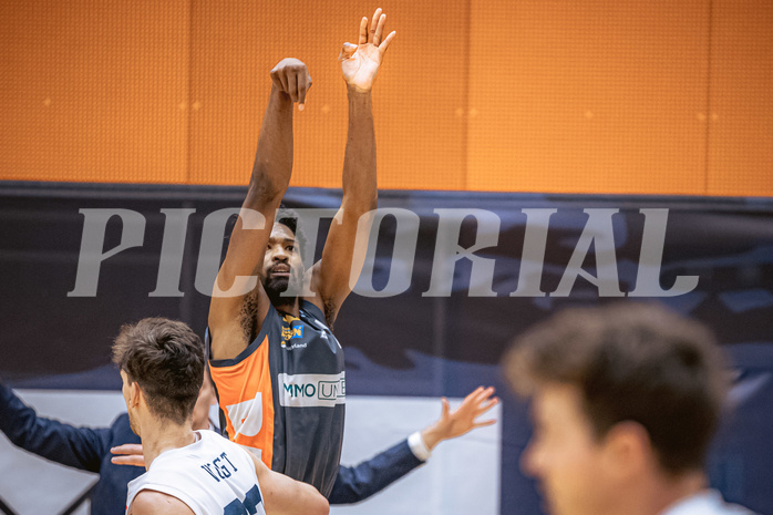 Basketball, Win2Day Superliga 2022/23, Grunddurchgang 13.Runde, Vienna Timberwolves, BK IMMOunited Dukes, Kevin Bracy-Davies (0)